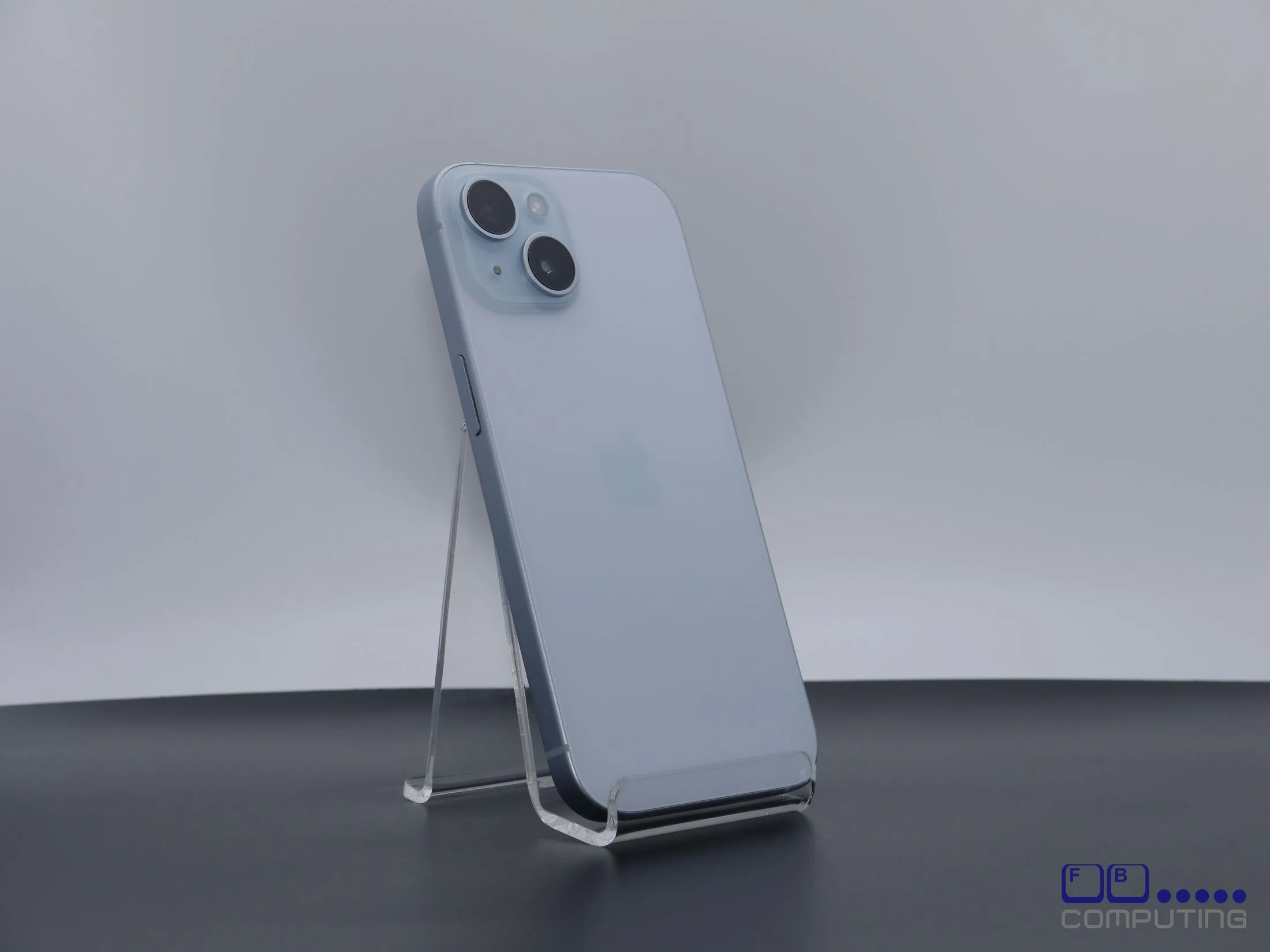 Apple · iPhone 15