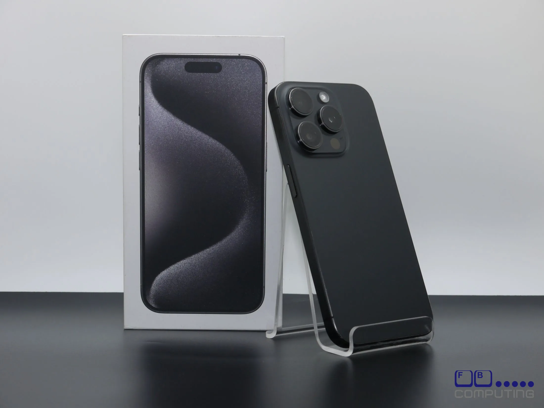 Apple · iPhone 15 Pro
